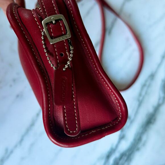 Vintage Coach Red Crossbody Bag - Picture 4 of 6